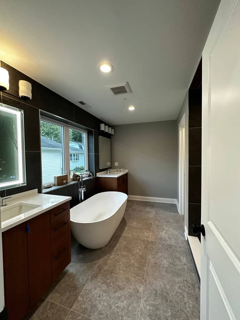 bathroom tub and shower installation